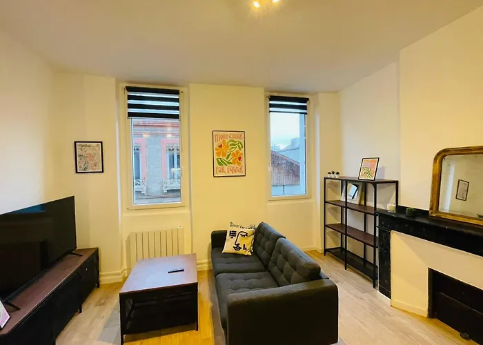 Charming T1 In The Heart Of Apartment